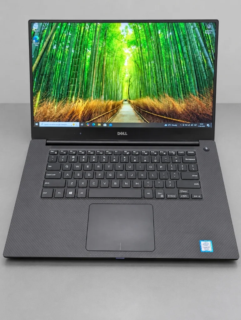 Dell Precision 5520 15.6" FHD (Intel Core i7-7820HQ / 16GB RAM / 256GB SSD / Nvidia Quadro M1200 4GB) — фото 1